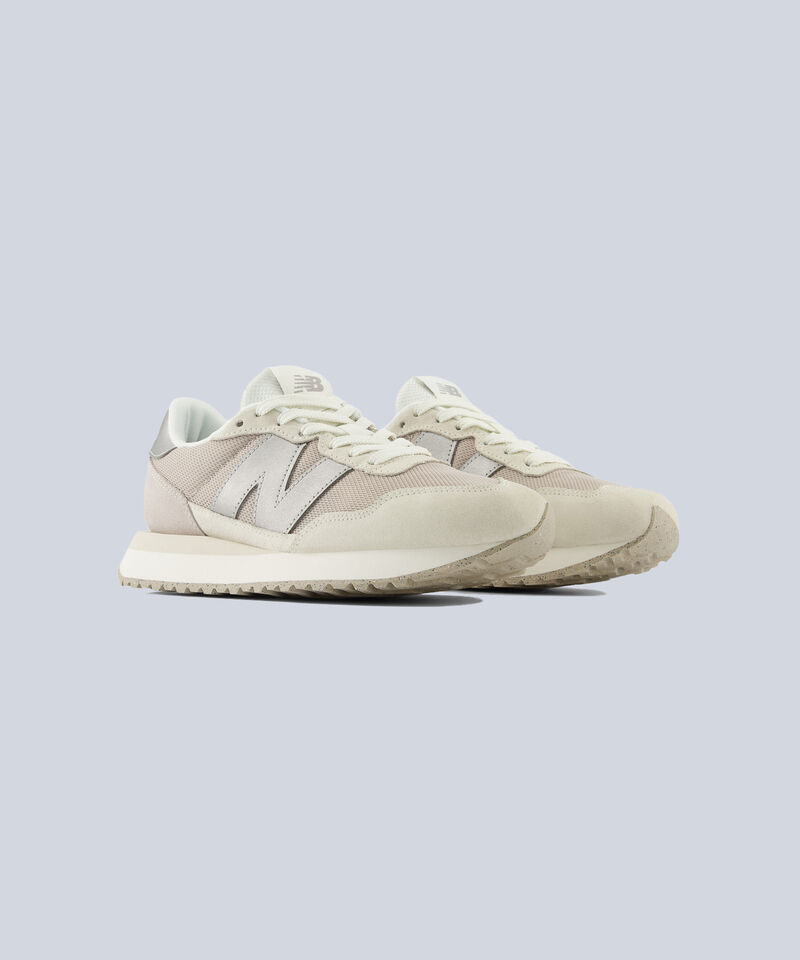 Tenis New Balance Para Mujer Crema